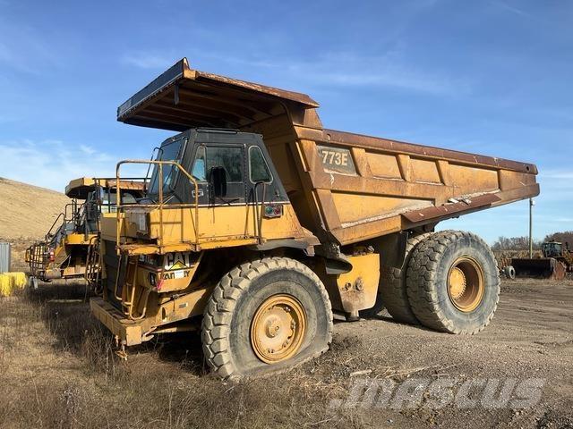 CAT 773E Midjestyrd dumper