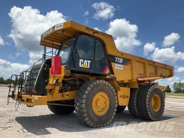 CAT 773F Midjestyrd dumper