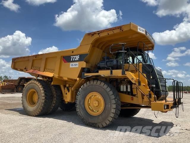 CAT 773F Midjestyrd dumper