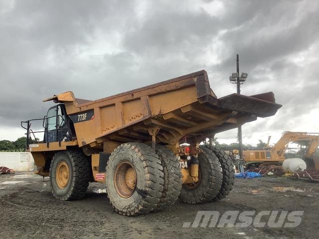CAT 773F Midjestyrd dumper