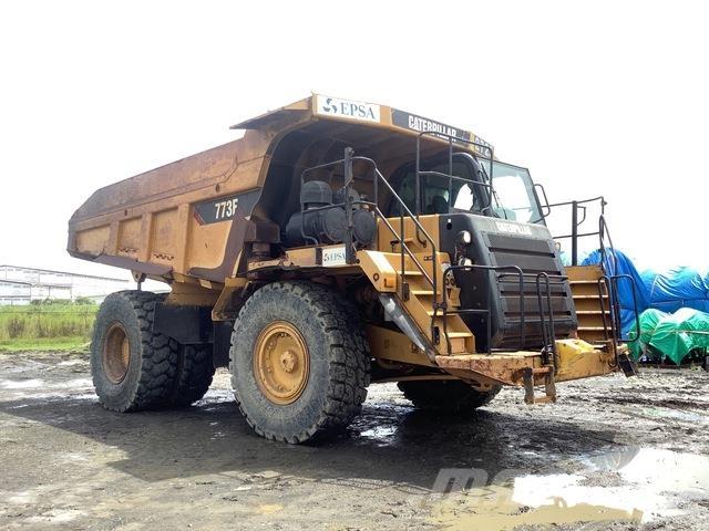 CAT 773F Midjestyrd dumper
