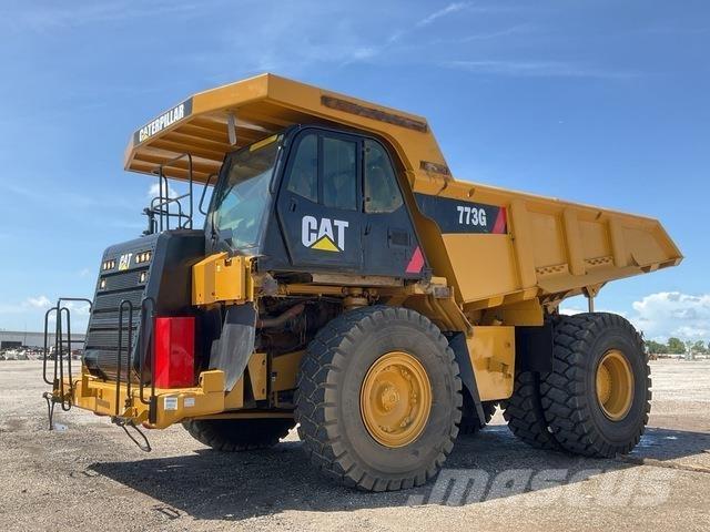 CAT 773G Midjestyrd dumper