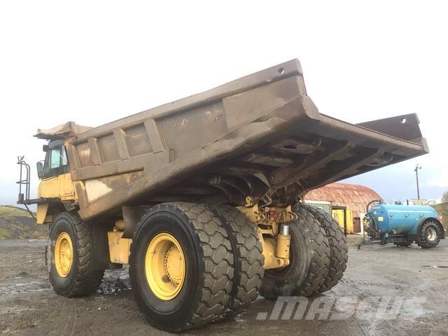 CAT 775B Midjestyrd dumper