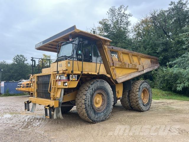 CAT 775D Midjestyrd dumper