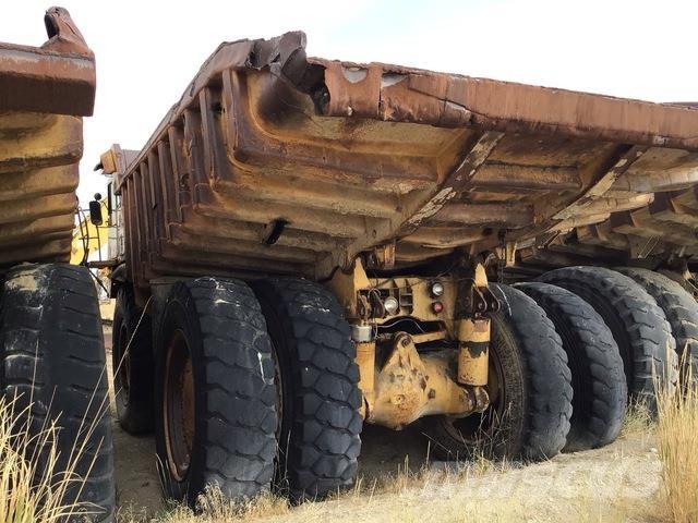 CAT 777 Midjestyrd dumper