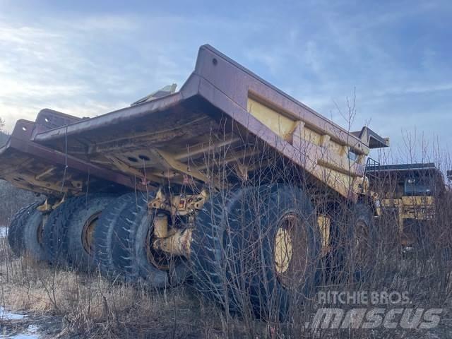 CAT 777D Midjestyrd dumper
