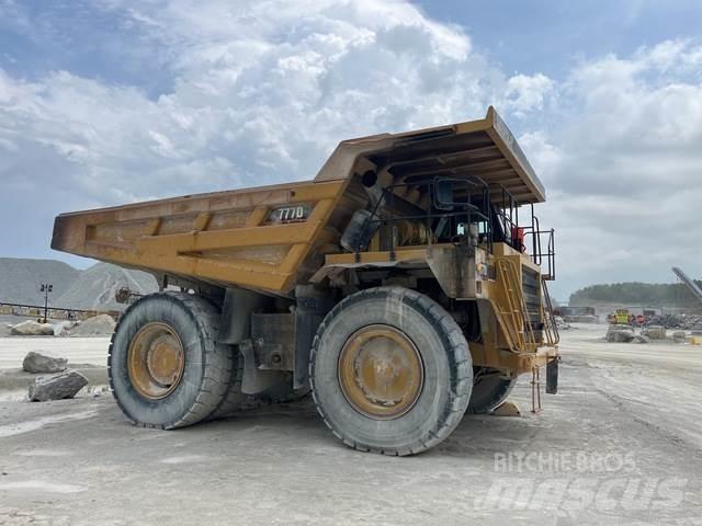 CAT 777D Midjestyrd dumper