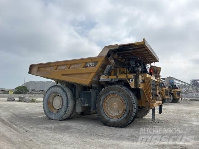 CAT 777D Midjestyrd dumper