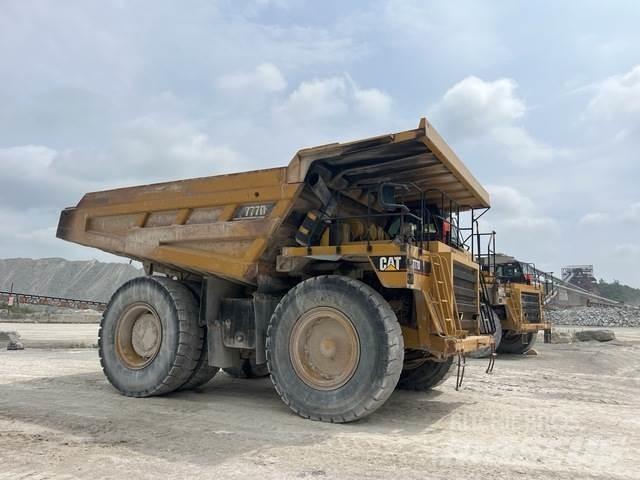 CAT 777D Midjestyrd dumper