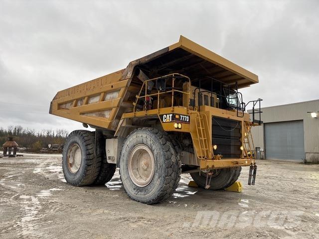 CAT 777D Midjestyrd dumper