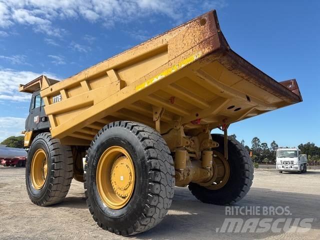 CAT 777E Midjestyrd dumper