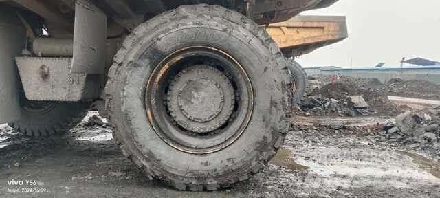 CAT 777E Midjestyrd dumper