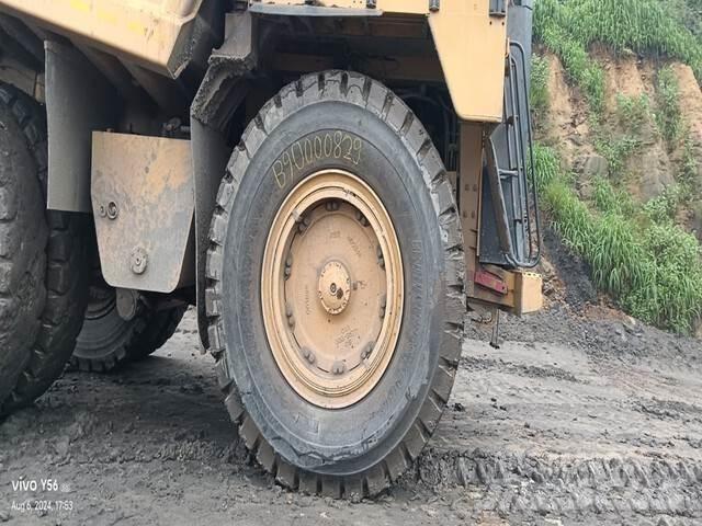 CAT 777E Midjestyrd dumper