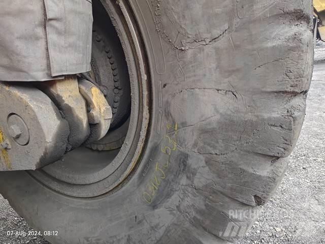 CAT 777E Midjestyrd dumper