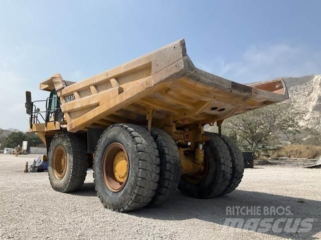 CAT 777F Midjestyrd dumper