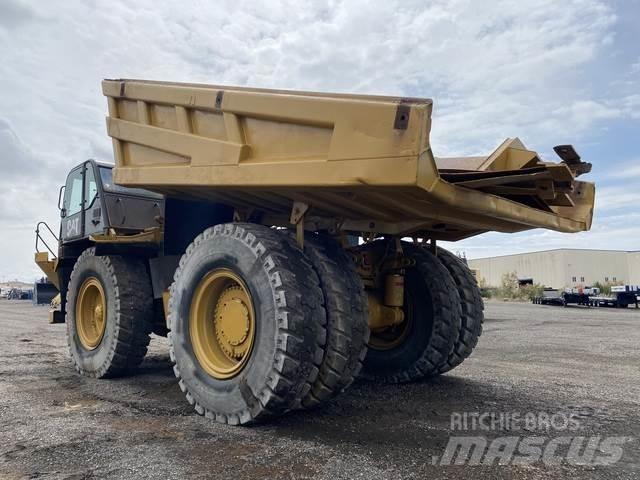 CAT 777F Midjestyrd dumper