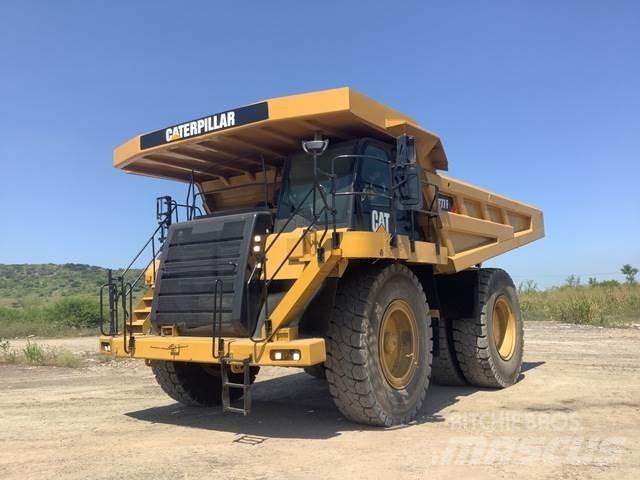 CAT 777F Midjestyrd dumper