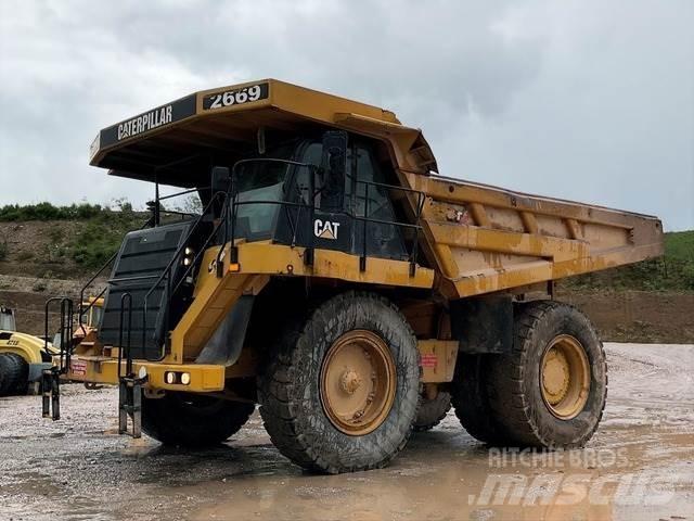 CAT 777F Midjestyrd dumper