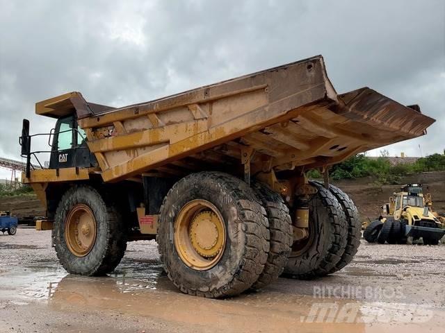 CAT 777F Midjestyrd dumper