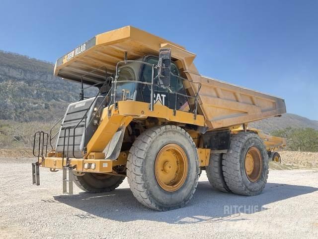CAT 777F Midjestyrd dumper