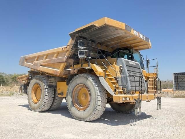 CAT 777F Midjestyrd dumper