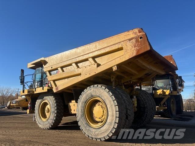 CAT 777F Midjestyrd dumper