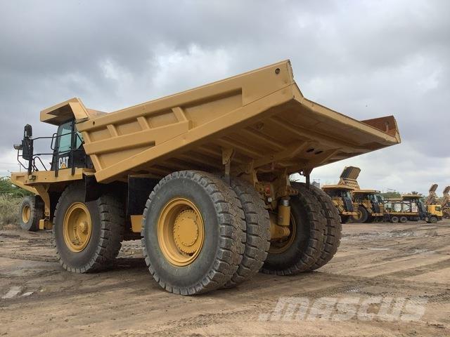 CAT 777F Midjestyrd dumper