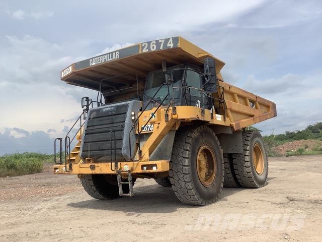 CAT 777F Midjestyrd dumper