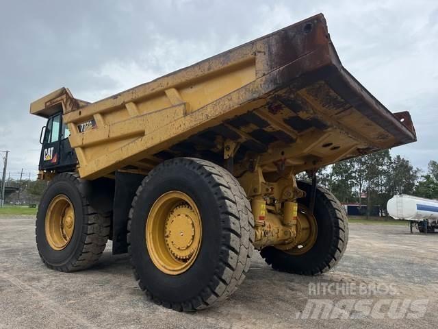 CAT 777G Midjestyrd dumper