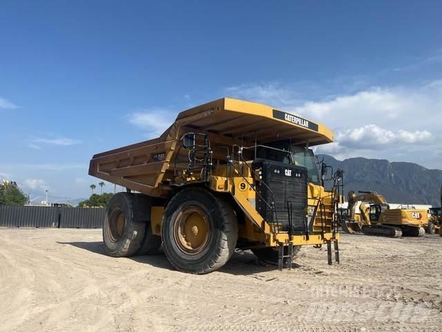 CAT 777G Midjestyrd dumper