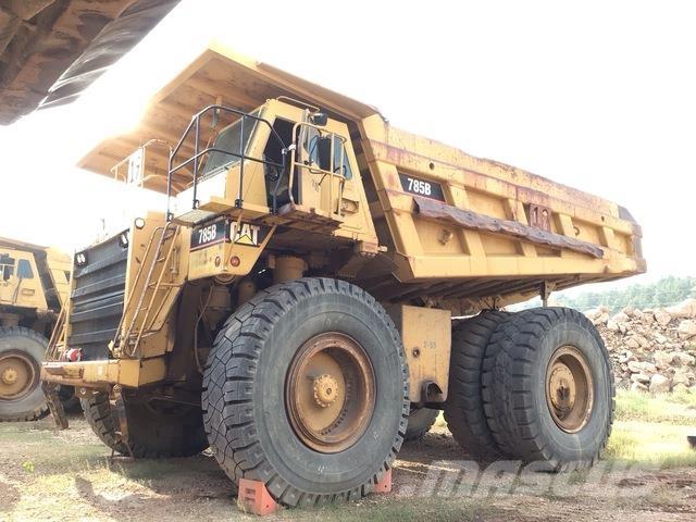 CAT 785B Midjestyrd dumper