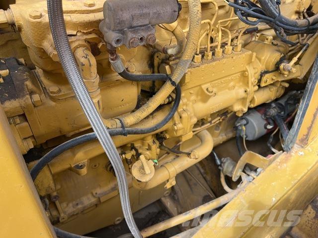 CAT 825C Jordkompaktorer