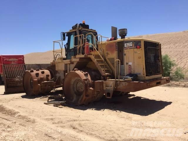 CAT 836G Jordkompaktorer