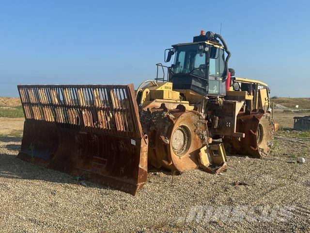 CAT 836G Jordkompaktorer