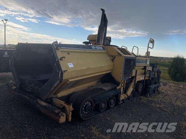 CAT AP-1055B Asfaltsläggningsmaskiner