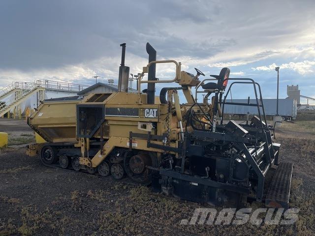CAT AP-1055B Asfaltsläggningsmaskiner