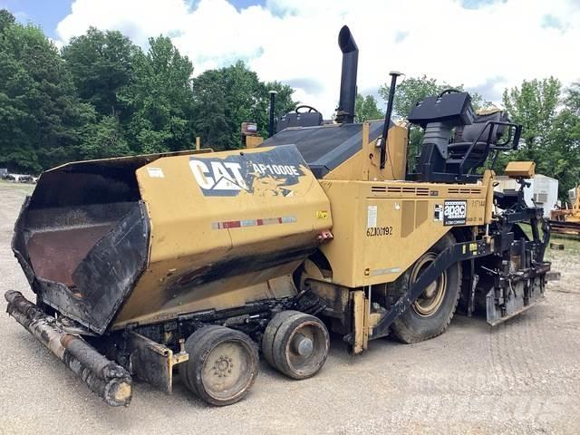 CAT AP1000E Asfaltsläggningsmaskiner