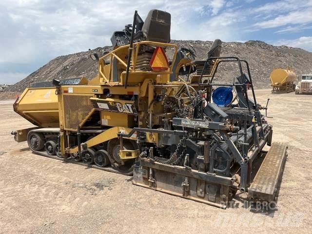 CAT AP1055D Asfaltsläggningsmaskiner