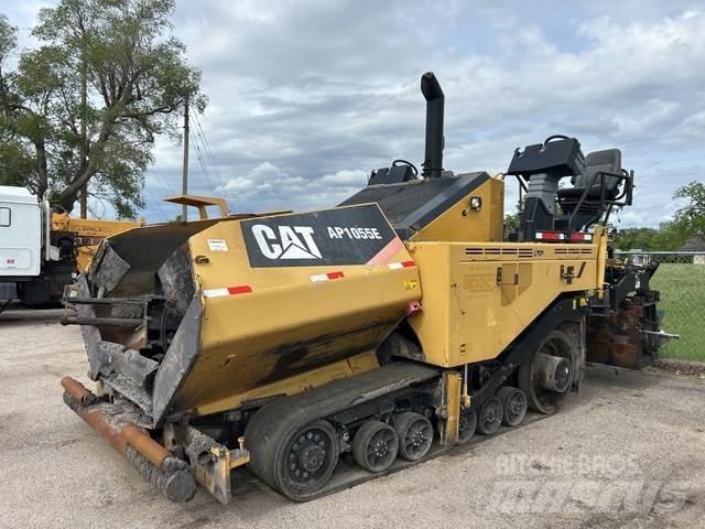 CAT AP1055E Asfaltsläggningsmaskiner