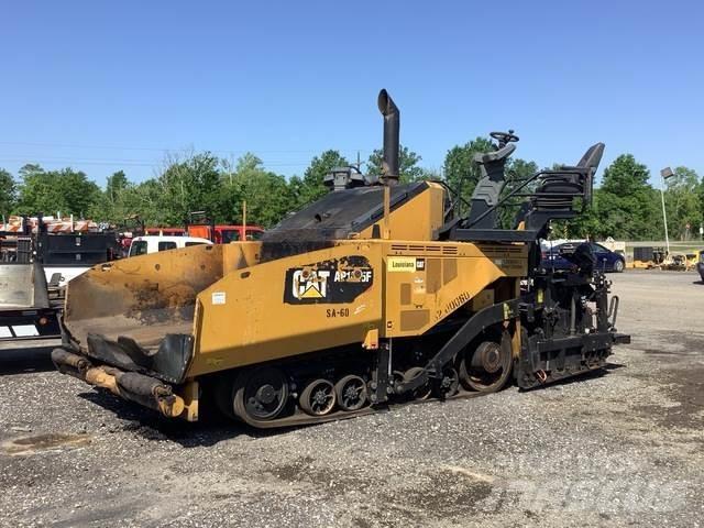CAT AP1055F Asfaltsläggningsmaskiner
