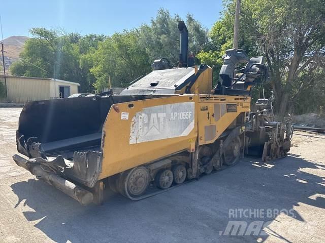 CAT AP1055F Asfaltsläggningsmaskiner