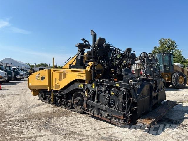 CAT AP1055F Asfaltsläggningsmaskiner