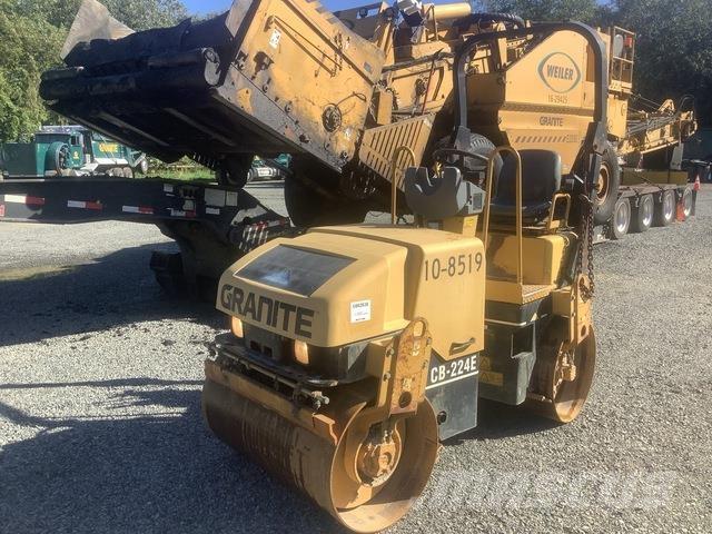 CAT CB-224E Tvåvalsvältar