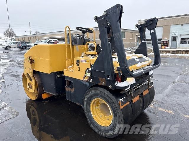 CAT CB-335E Kombivältar