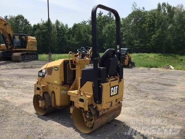 CAT CB1.8 Tvåvalsvältar
