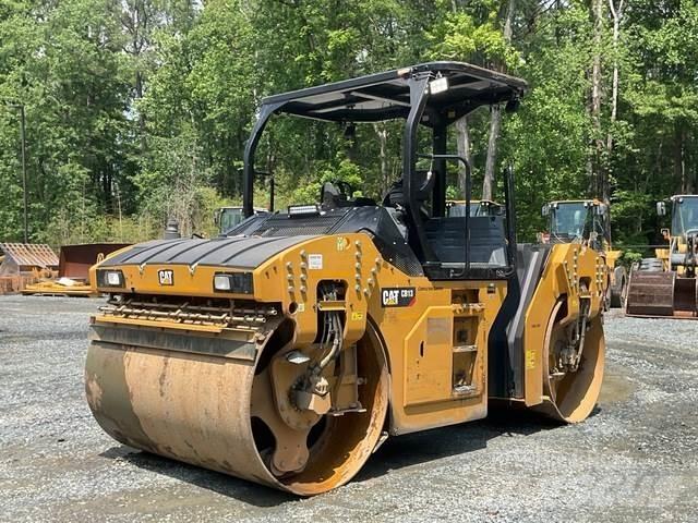CAT CB13 Tvåvalsvältar