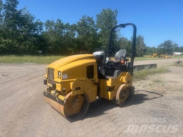 CAT CB2.7 Tvåvalsvältar