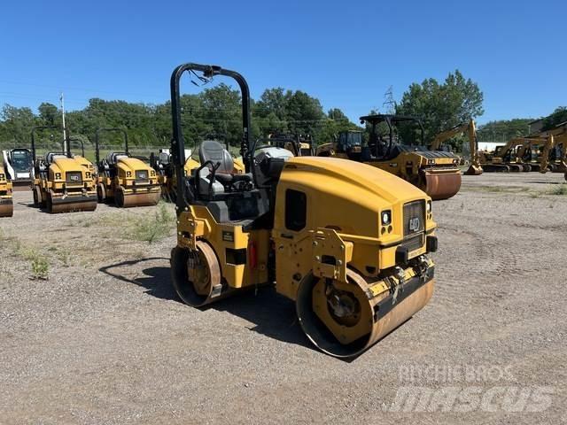CAT CB2.7 Tvåvalsvältar