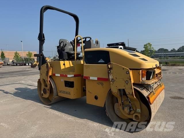 CAT CB34 Tvåvalsvältar