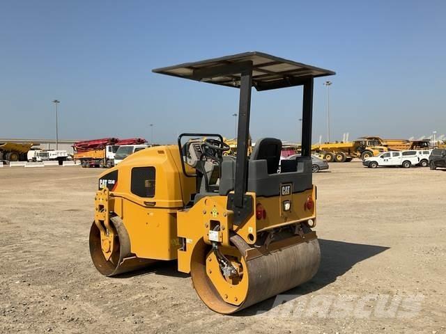 CAT CB34B Tvåvalsvältar